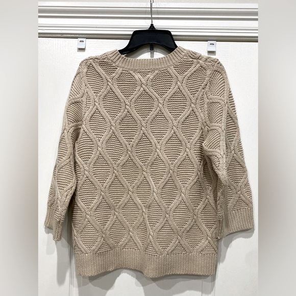 Old Navy ladies tan pull over crew sweater 3/4 sleeve Size XL - Picture 2 of 5